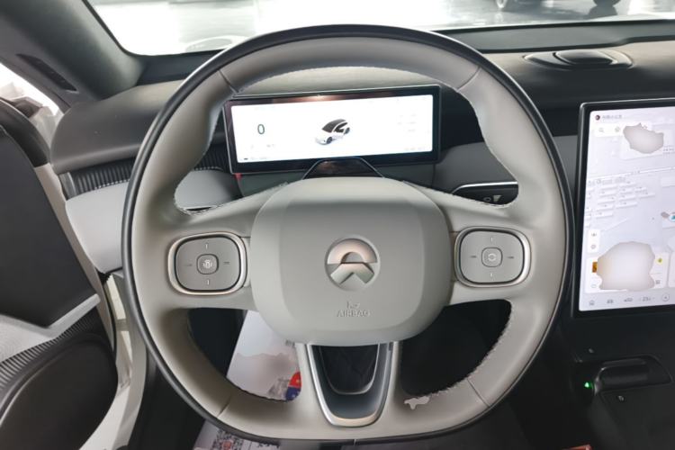 Used Nio ET5T 2023 75 kWh Touring Steering Wheel