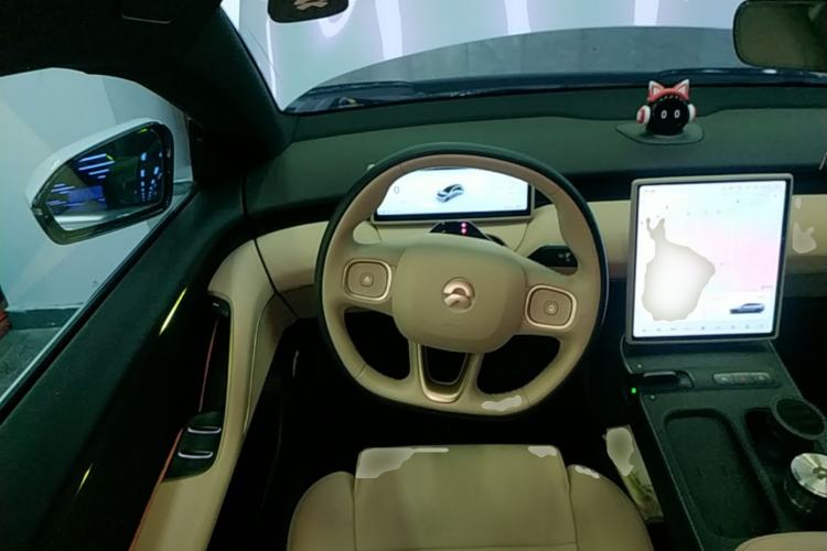 Used Nio ET5T 2023 75 kWh Touring Steering Wheel