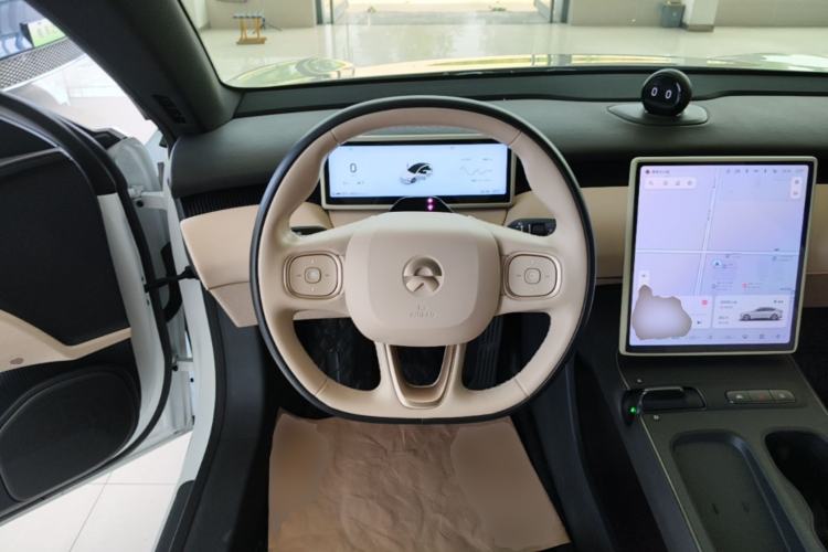 Used Nio ET5T 2023 75 kWh Touring Steering Wheel