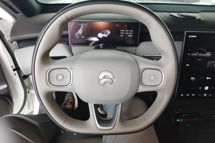 Used Nio ET5T 2023 75 kWh Touring Steering Wheel