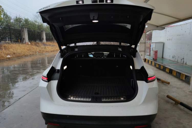 Used Nio ET5T 2023 75 kWh Touring Trunk