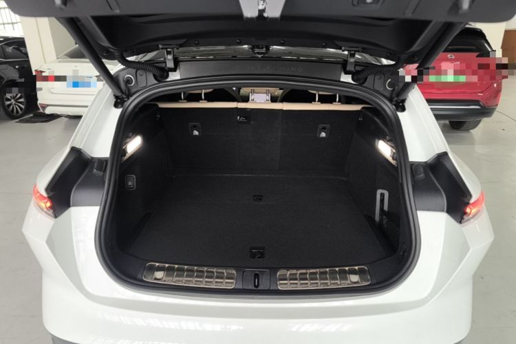 Used Nio ET5T 2023 75 kWh Touring Trunk
