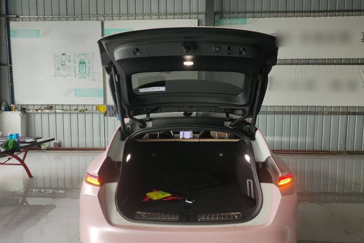 Used Nio ET5T 2023 75 kWh Touring Trunk