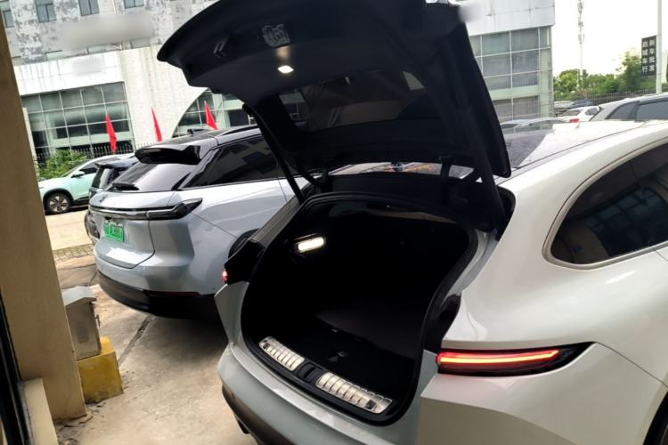 Used Nio ET5T 2023 75 kWh Touring Trunk