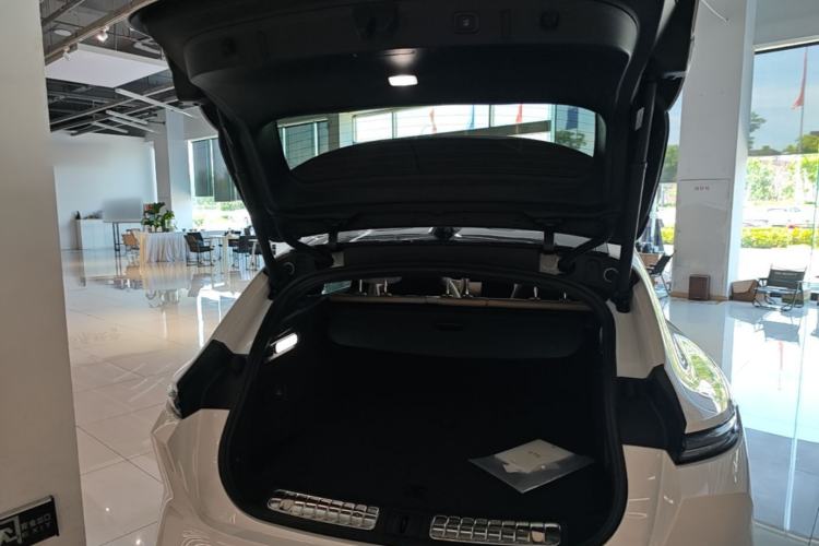 Used Nio ET5T 2023 75 kWh Touring Trunk