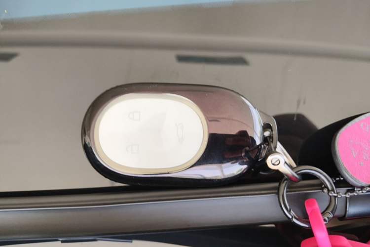 Used Nio ET5T 2023 75 kWh Touring Vehicle Key