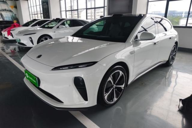 Used Nio ET5T 2023 75 kWh Touring