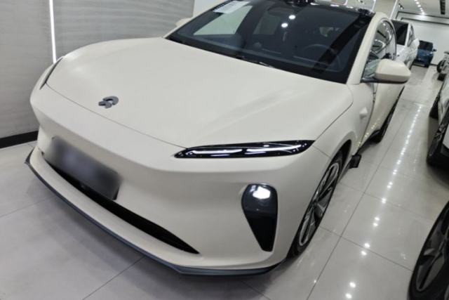 Nio ET5T 2023 75 kWh Touring с пробегом