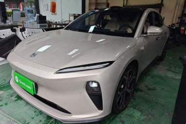Used Nio ET5T 2023 75 kWh Touring