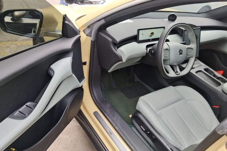 Used Nio ET5T 2023 75 kWh Touring Driver Seat