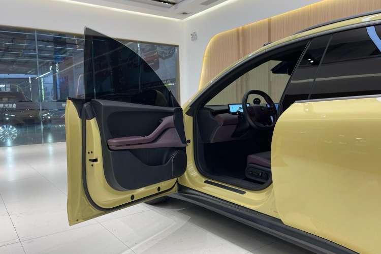Used Nio ET5T 2023 75 kWh Touring Driver Seat