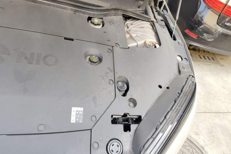 Used Nio ET5T 2023 75 kWh Touring Engine Bay Left