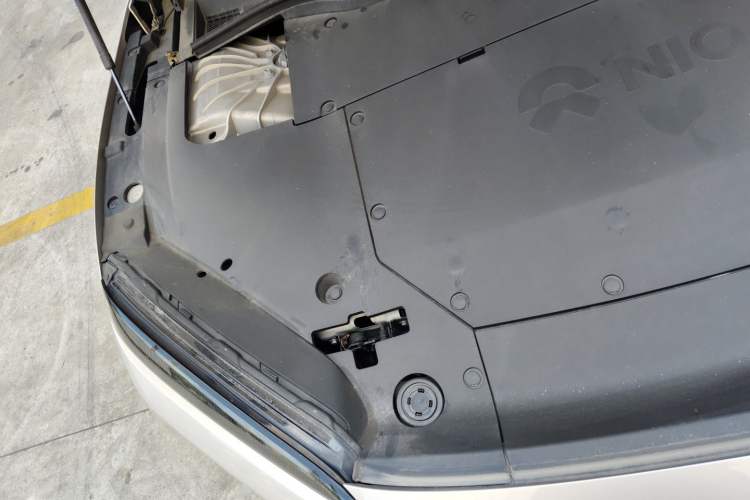 Used Nio ET5T 2023 75 kWh Touring Engine Bay Right
