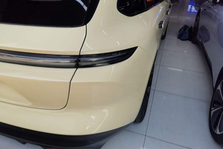 Used Nio ET5T 2023 75 kWh Touring Exterior 3