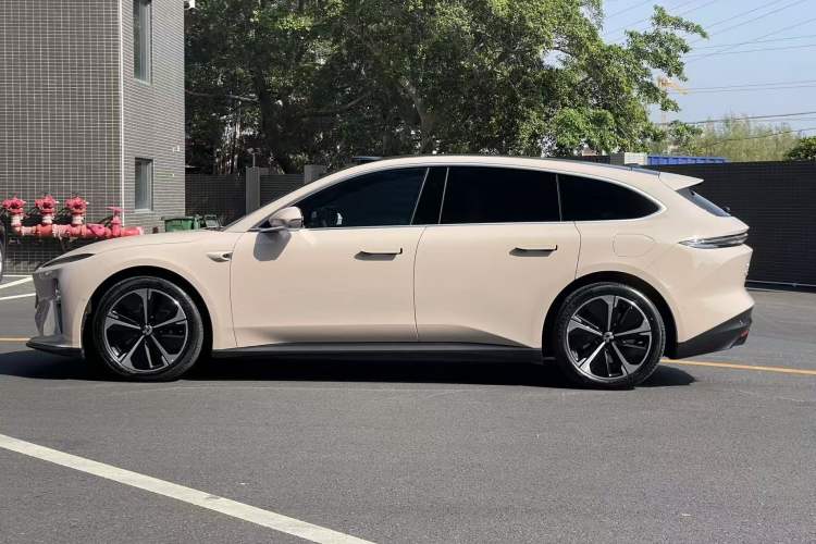 Used Nio ET5T 2023 75 kWh Touring Exterior 6
