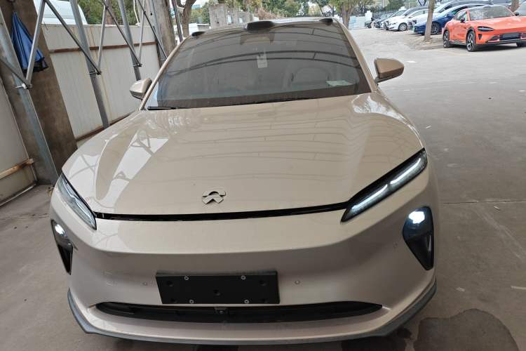 Used Nio ET5T 2023 75 kWh Touring Front