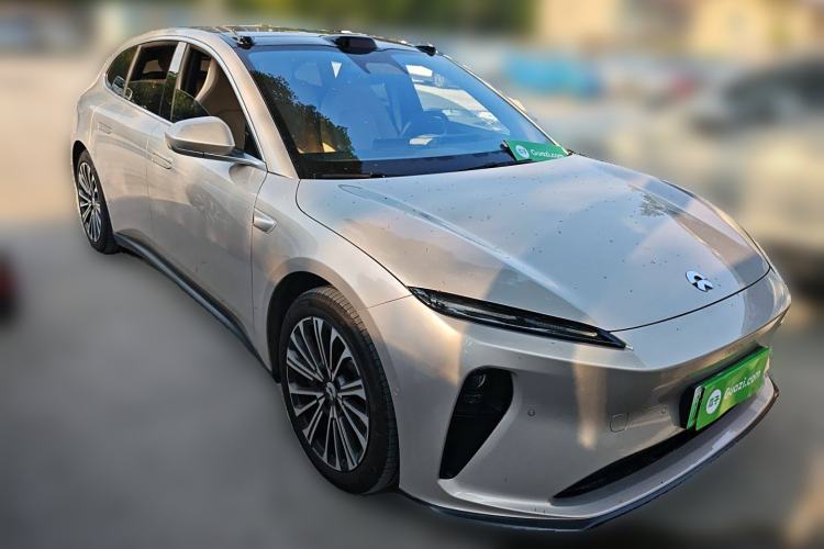 Used Nio ET5T 2023 75 kWh Touring Front Right 45 Deg