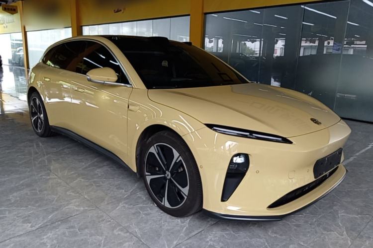 Used Nio ET5T 2023 75 kWh Touring Front Right 45 Deg