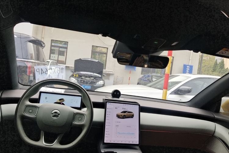Used Nio ET5T 2023 75 kWh Touring Headliner