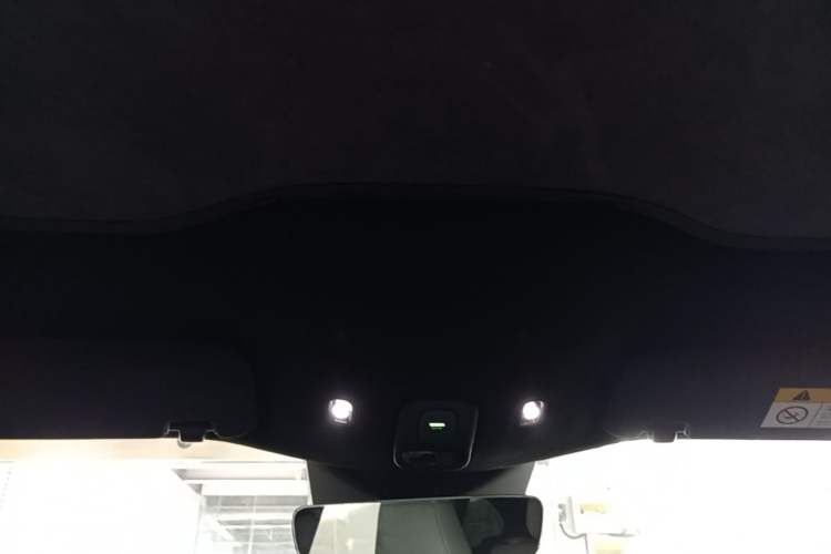 Used Nio ET5T 2023 75 kWh Touring Headliner