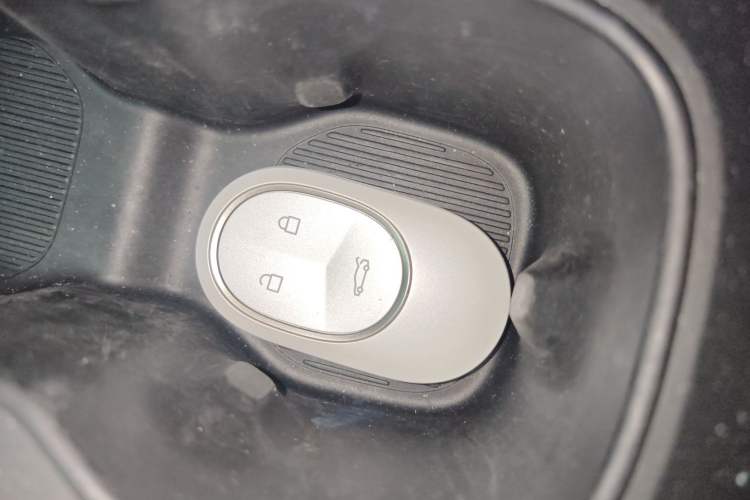 Used Nio ET5T 2023 75 kWh Touring Interior 1