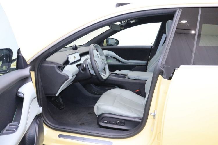 Used Nio ET5T 2023 75 kWh Touring Interior 1
