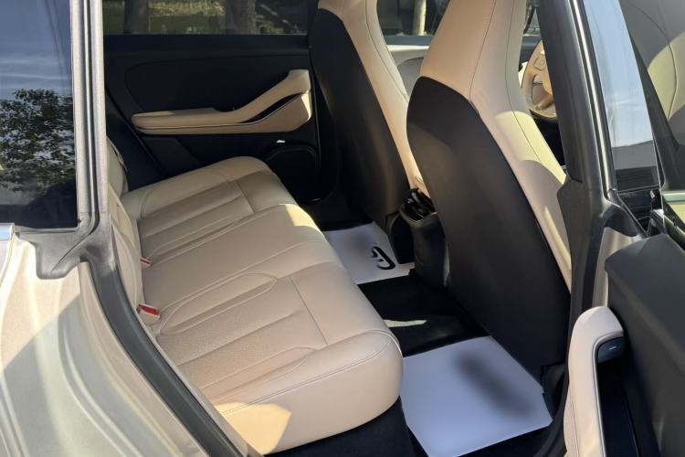 Used Nio ET5T 2023 75 kWh Touring Interior 12