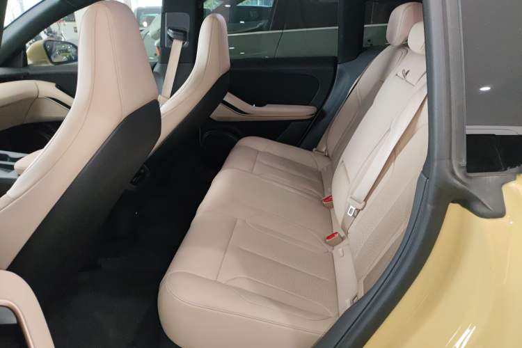 Used Nio ET5T 2023 75 kWh Touring Interior 4