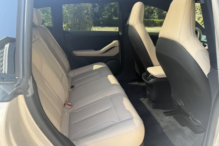 Used Nio ET5T 2023 75 kWh Touring Interior 5