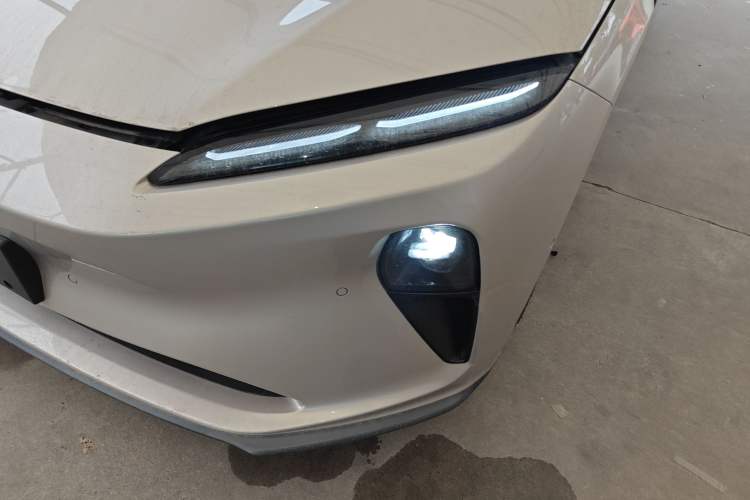 Used Nio ET5T 2023 75 kWh Touring Left Front Headlight
