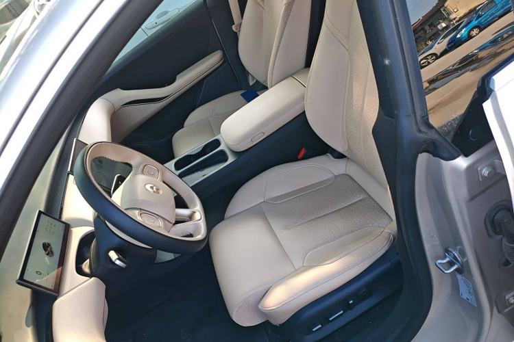 Used Nio ET5T 2023 75 kWh Touring Left Front Seat