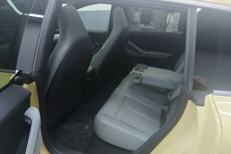 Used Nio ET5T 2023 75 kWh Touring Left Rear Seat