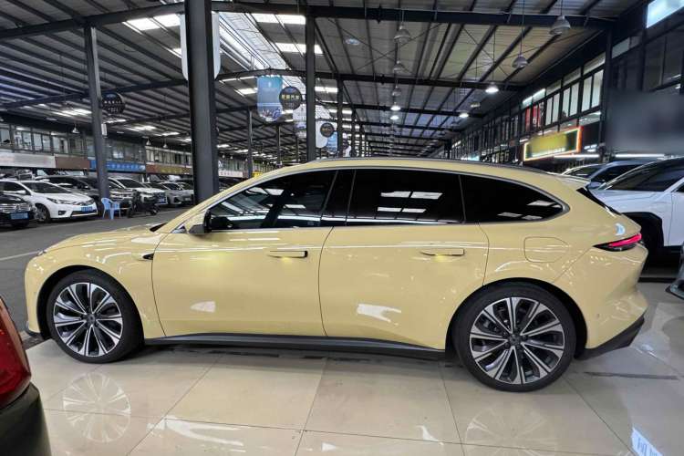 Used Nio ET5T 2023 75 kWh Touring Left Side