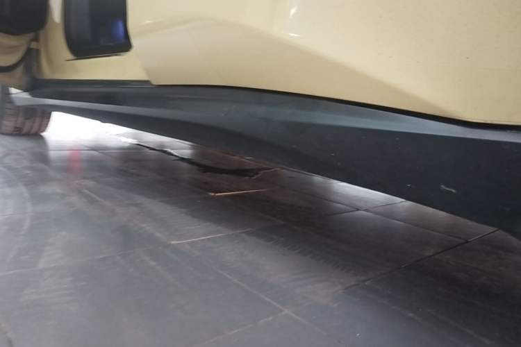 Used Nio ET5T 2023 75 kWh Touring Left Side Sill