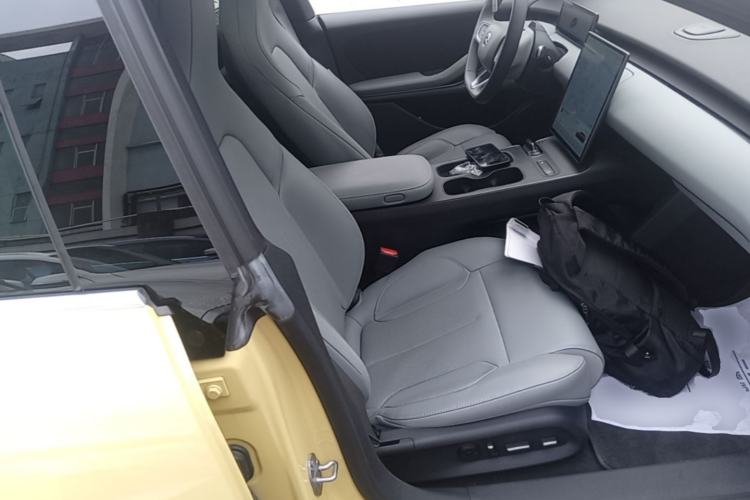 Used Nio ET5T 2023 75 kWh Touring Right Front Seat