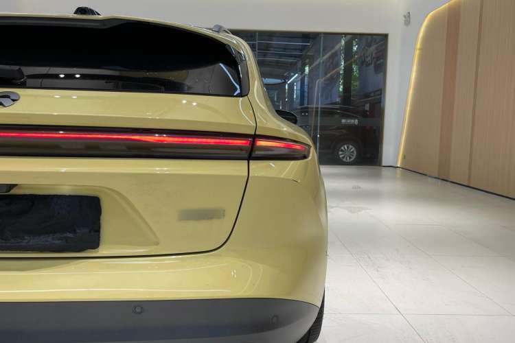 Used Nio ET5T 2023 75 kWh Touring Right Rear Taillight