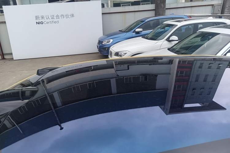 Used Nio ET5T 2023 75 kWh Touring Roof