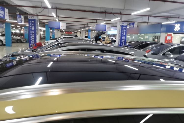 Used Nio ET5T 2023 75 kWh Touring Roof