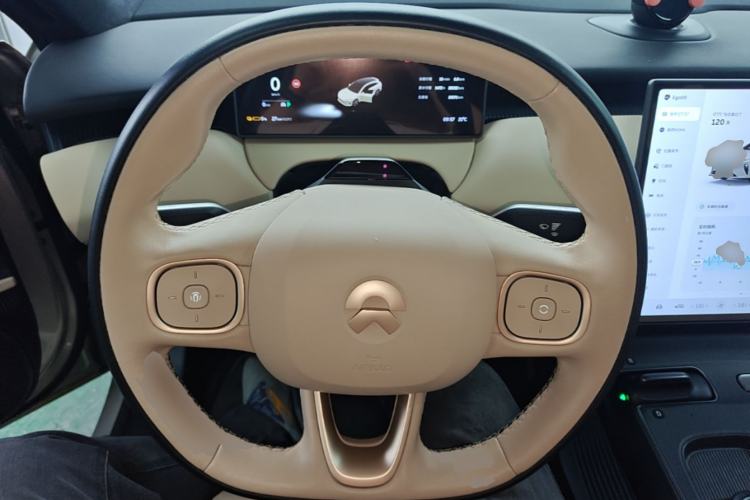 Used Nio ET5T 2023 75 kWh Touring Steering Wheel