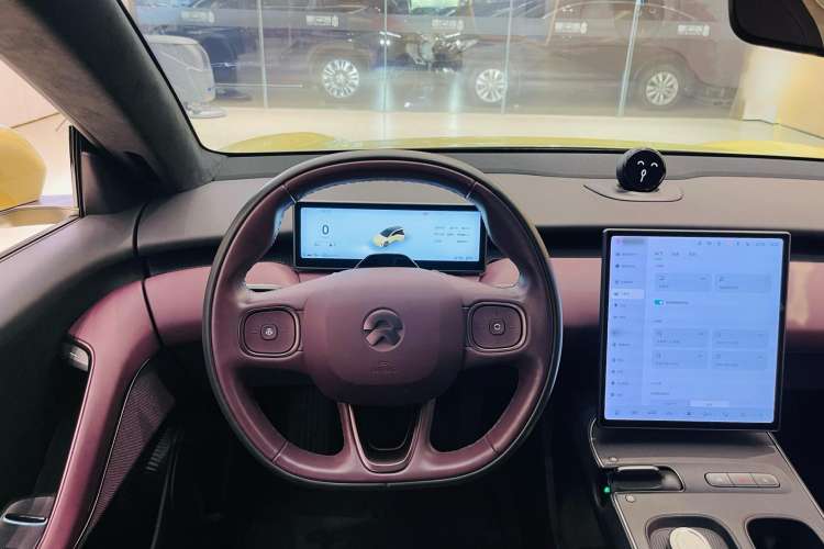 Used Nio ET5T 2023 75 kWh Touring Steering Wheel