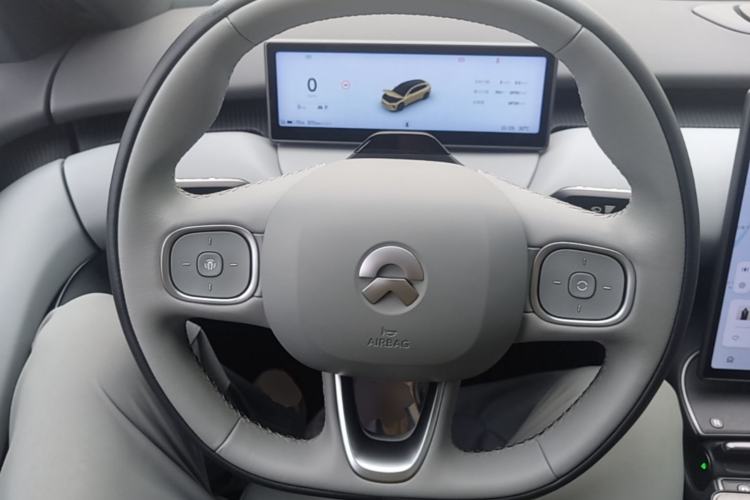 Used Nio ET5T 2023 75 kWh Touring Steering Wheel