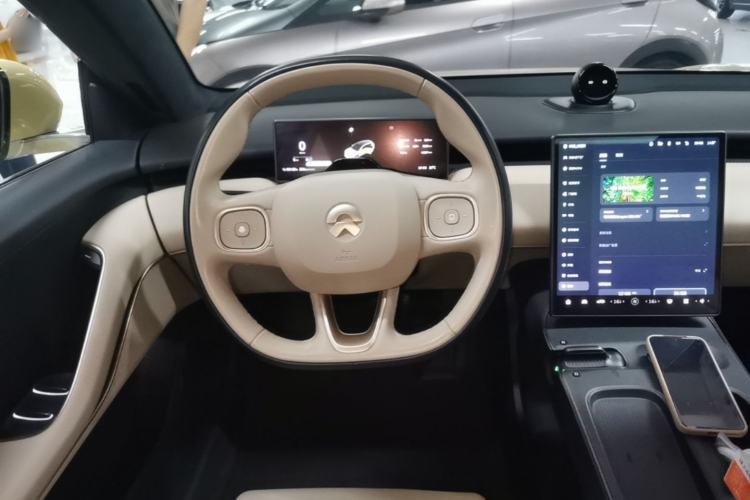 Used Nio ET5T 2023 75 kWh Touring Steering Wheel