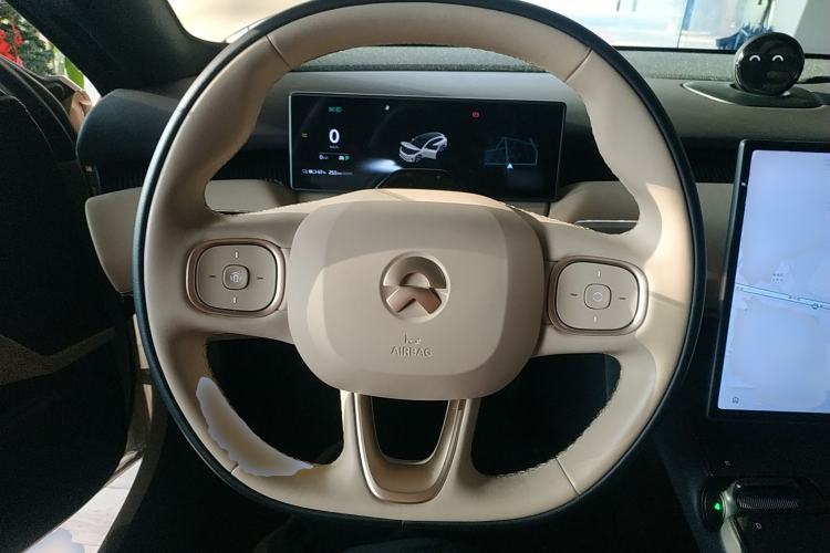 Used Nio ET5T 2023 75 kWh Touring Steering Wheel