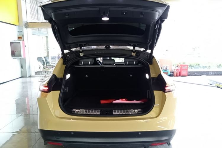 Used Nio ET5T 2023 75 kWh Touring Trunk