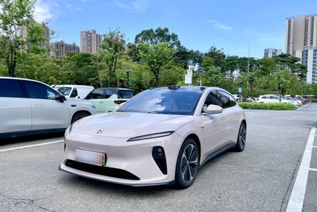Nio ET5T 2024 75kWh Touring usata