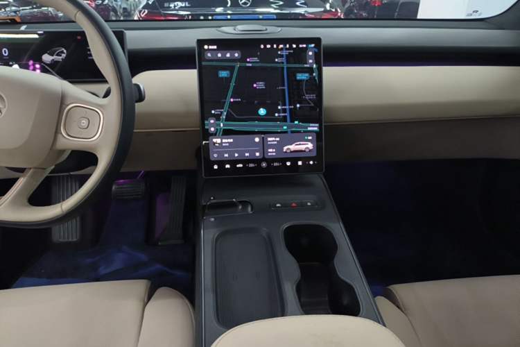Used Nio ET5T 2024 75kWh Touring Audio And AC Panel