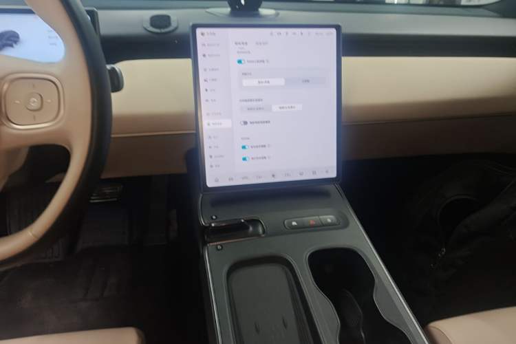 Used Nio ET5T 2024 75kWh Touring Audio And AC Panel