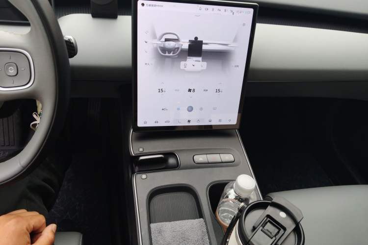 Used Nio ET5T 2024 75kWh Touring Audio And AC Panel