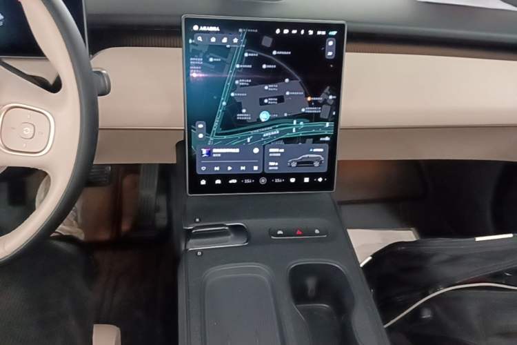 Used Nio ET5T 2024 75kWh Touring Audio And AC Panel