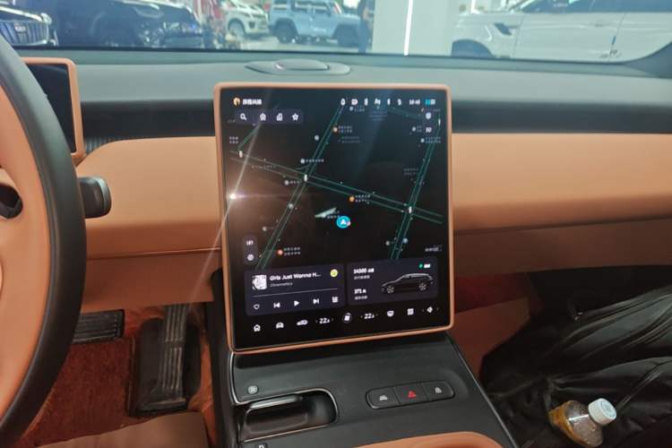 Used Nio ET5T 2024 75kWh Touring Audio And AC Panel
